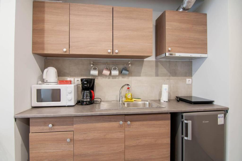 Cosy Studio For 2 People In The City Center Apartment Athena Bagian luar foto
